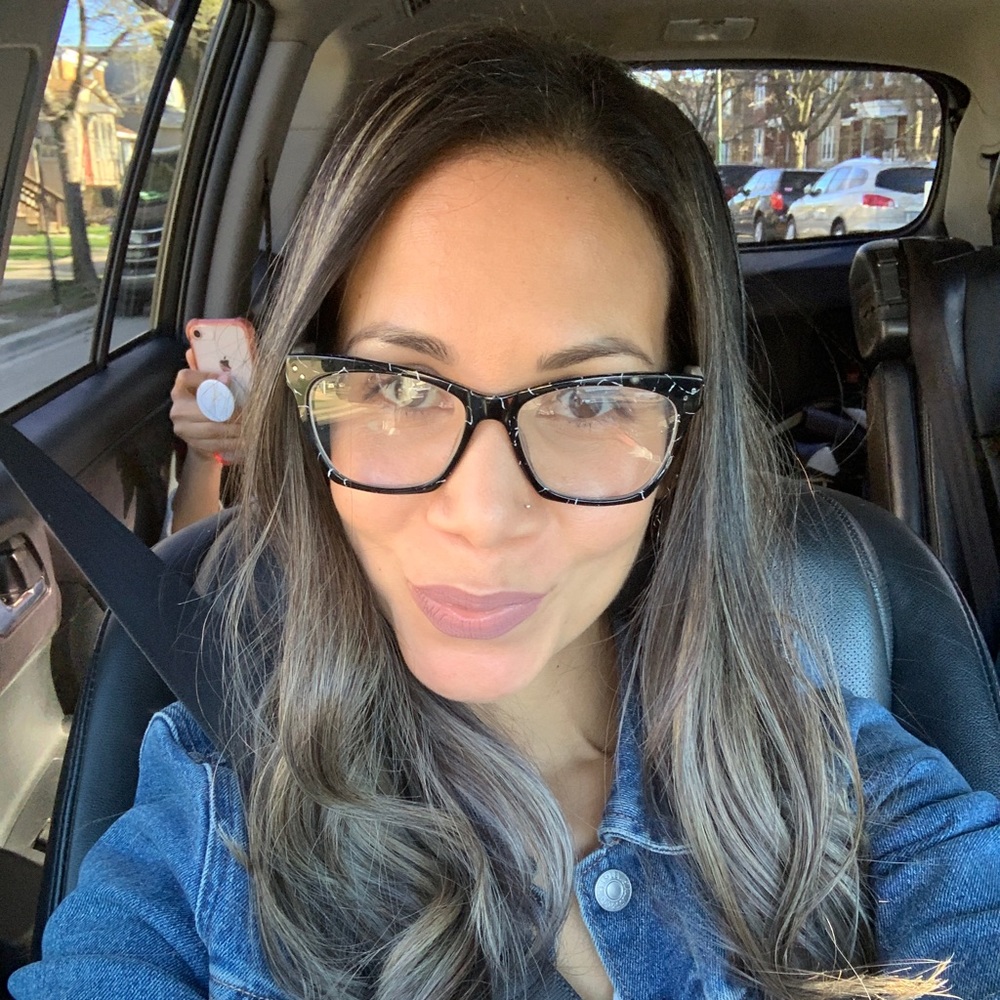 Meet your Posher, Monica